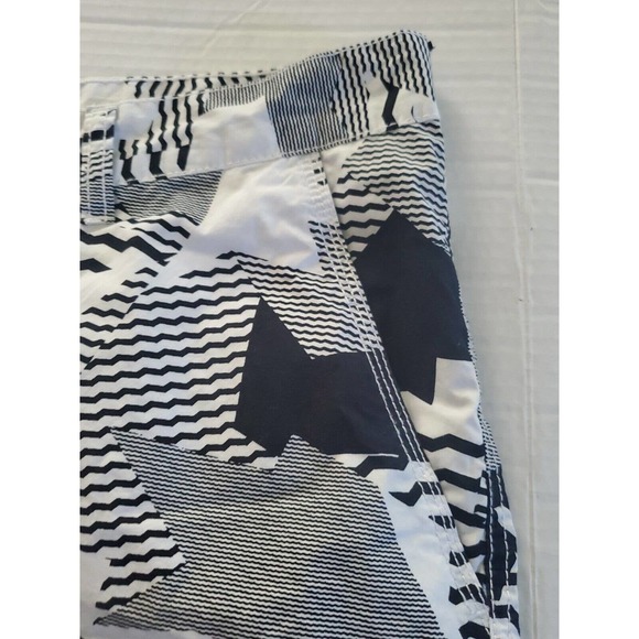 American Rag Men Black White Geometric Print Zip Closure Pockets Swim Trunks 36 - Picture 2 of 12